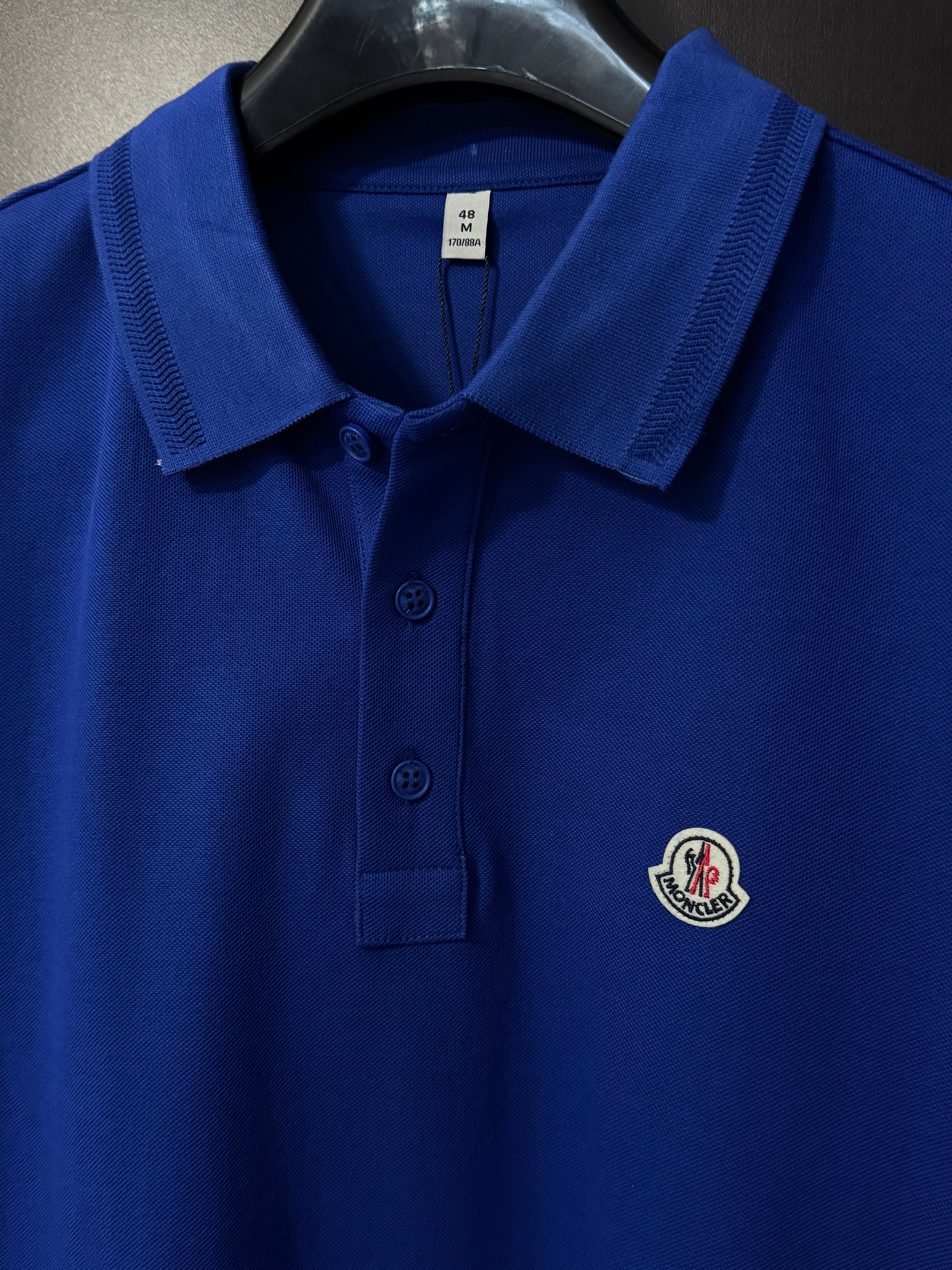 Playera Moncler tipo polo