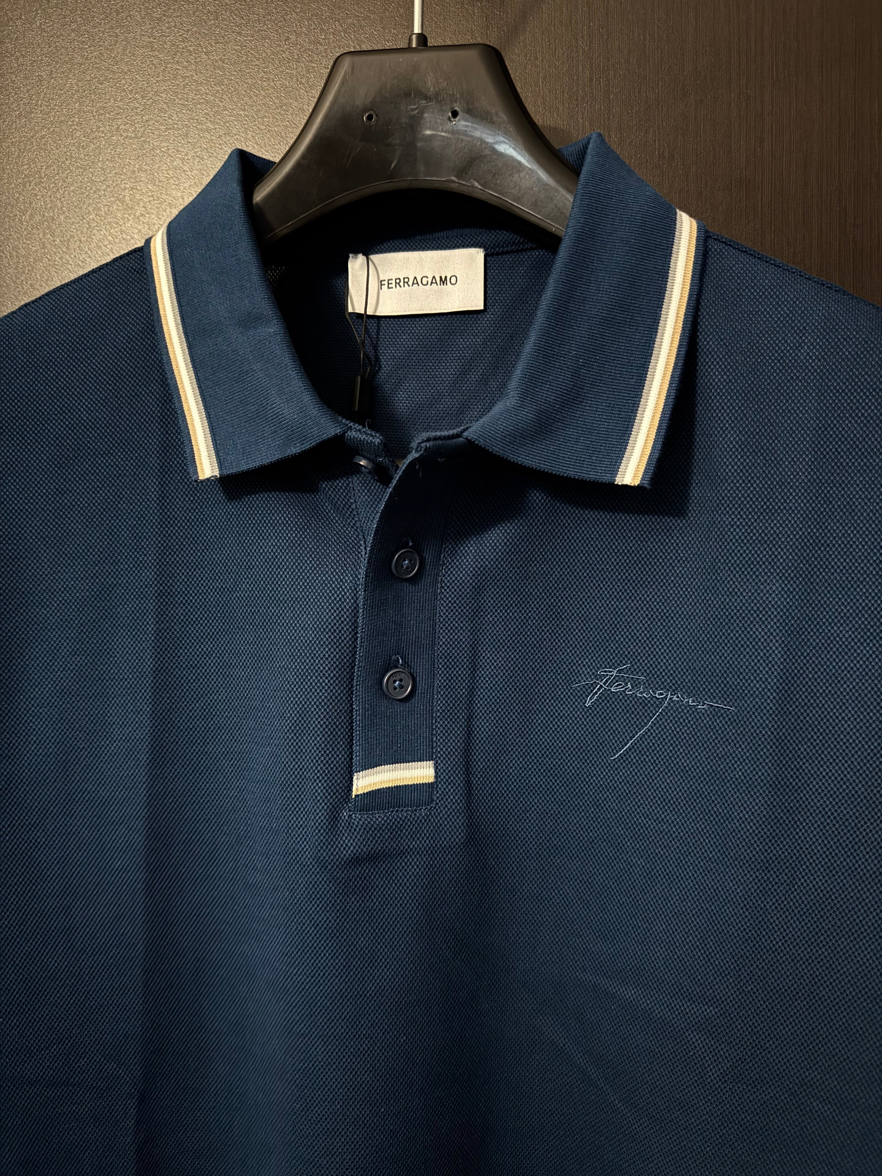 Playera Ferragamo tipo polo